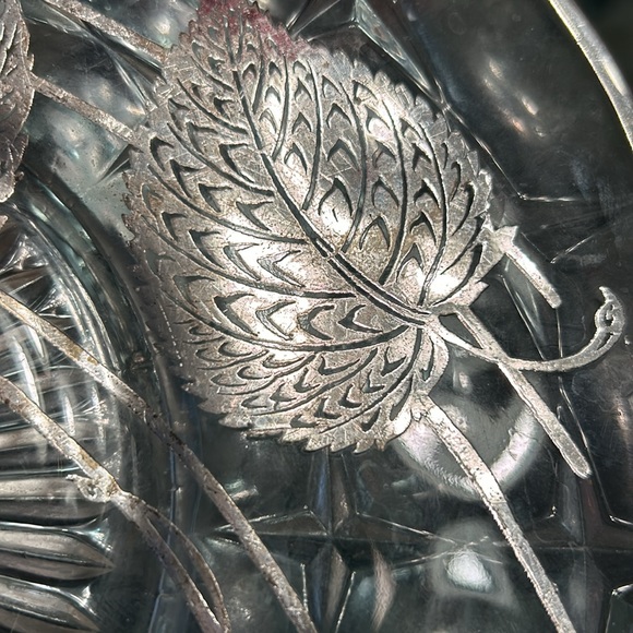 Vintage (Antique )Sterling Silver Serving Platter w/ Inlay Leaves - Picture 4 of 6